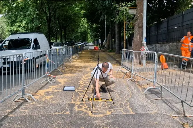 Morte di Leonardo Cristiani, sopralluogo della Procura sul luogo dell'incidente in viale Trieste
