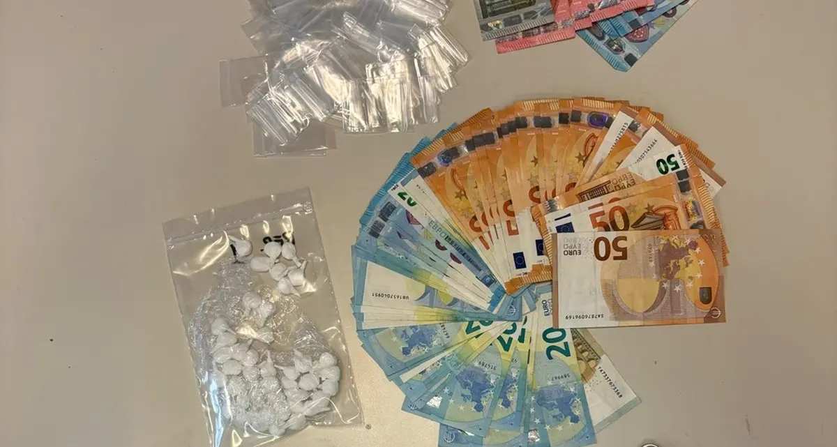 Trovato con cocaina in auto e a casa