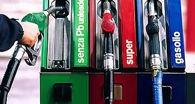 Interdittiva antimafia: chiusi 6 distributori di carburante