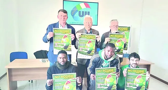 Un calcio al deposito di scorie