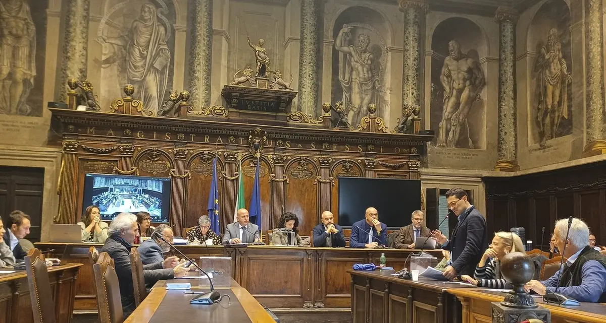 Viterbo: tempi lunghi per riapertura park via Genova
