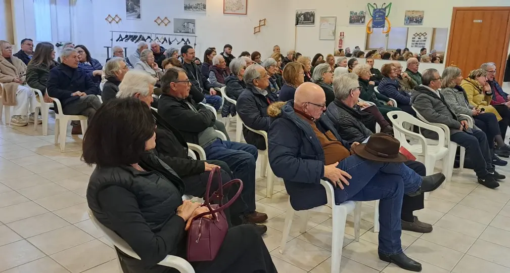 Stop alle truffe, partecipata riunione al centro anziani di Pescia Romana