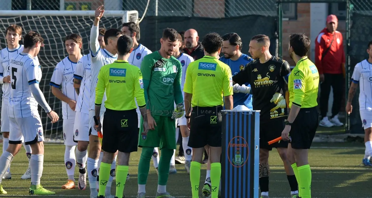 Gli arbitri fermano il calcio: nel Lazio sabato e domenica non si gioca. Domani l’ufficialità