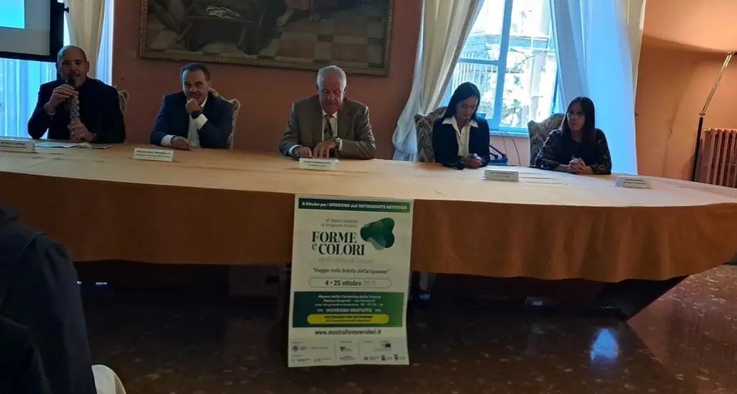 Viterbo: “Forme e colori” compie 18 anni