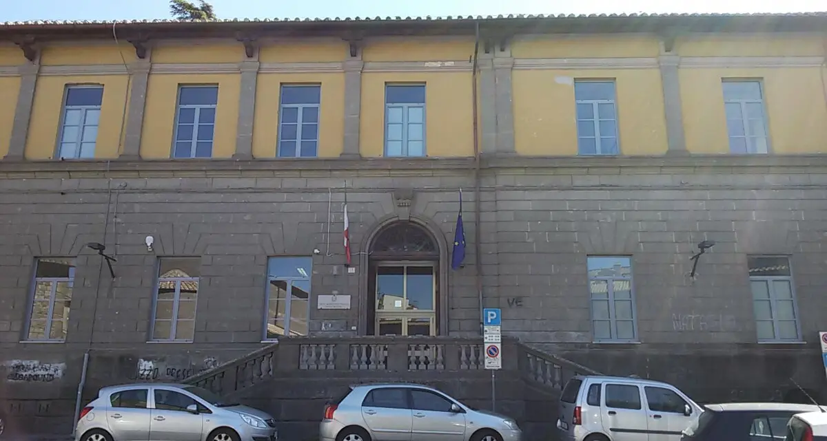 Viterbo: liceo Ruffini, spostate 13 classi