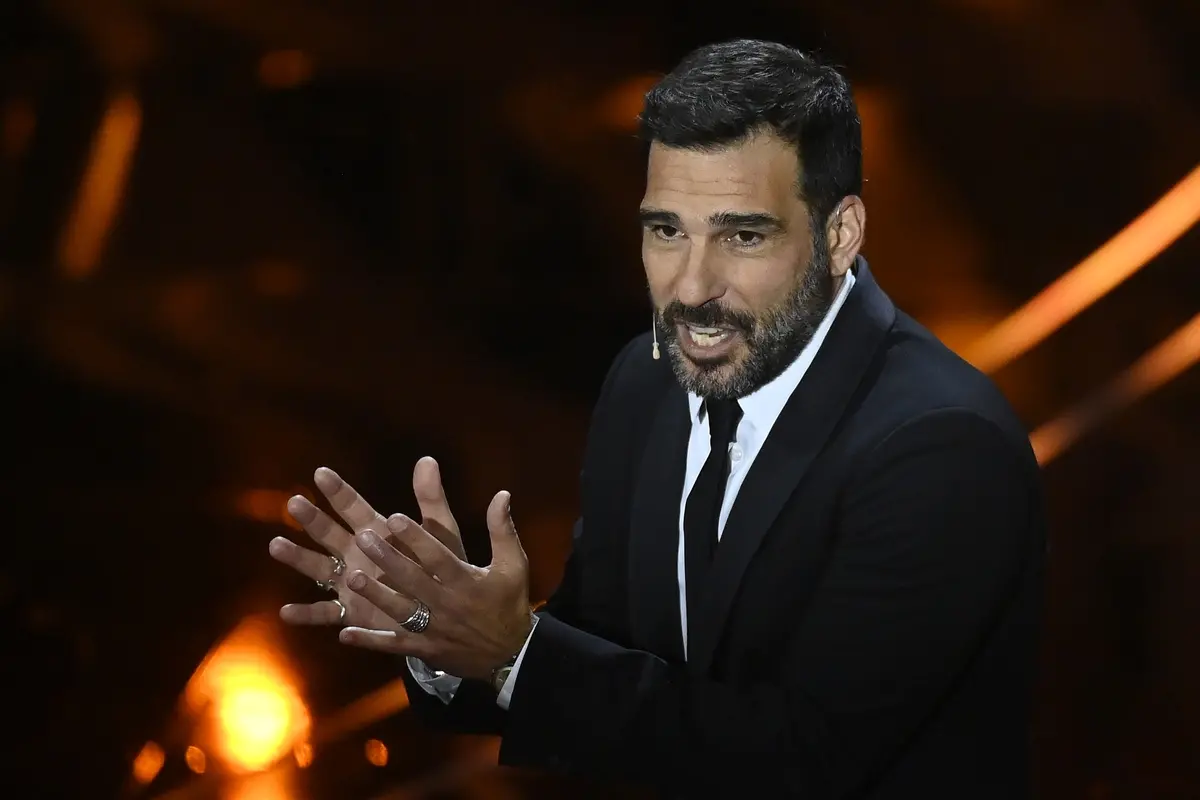 Edoardo Leo during the 74th edition of the SANREMO Italian Song Festival at the Ariston Theatre in Sanremo, northern Italy - Thursday, FEBRUARY 8, 2024. Entertainment. (Photo by Marco Alpozzi/LaPresse)o Leo , LAPRESSE