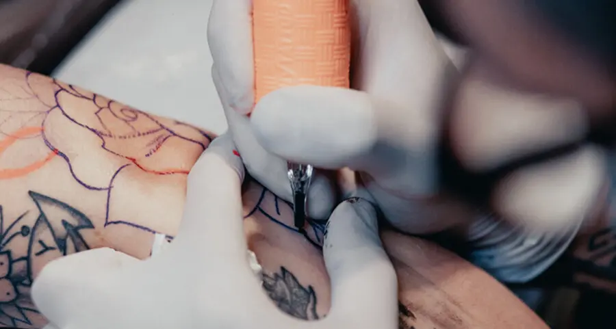 Viterbo: chiusa attività di tatuaggi e piercing