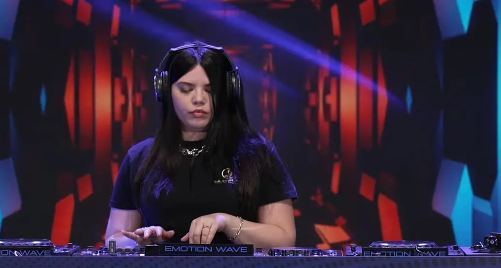 Valerie DJ a Casa Sanremo: anima, energia e grande successo