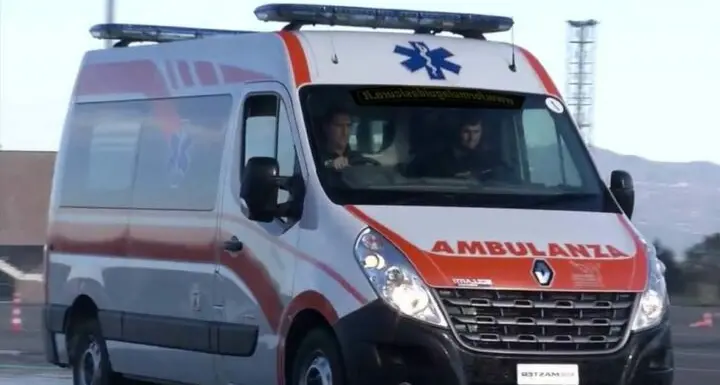 Tarquinia, auto finisce fuori strada: muoiono moglie e marito