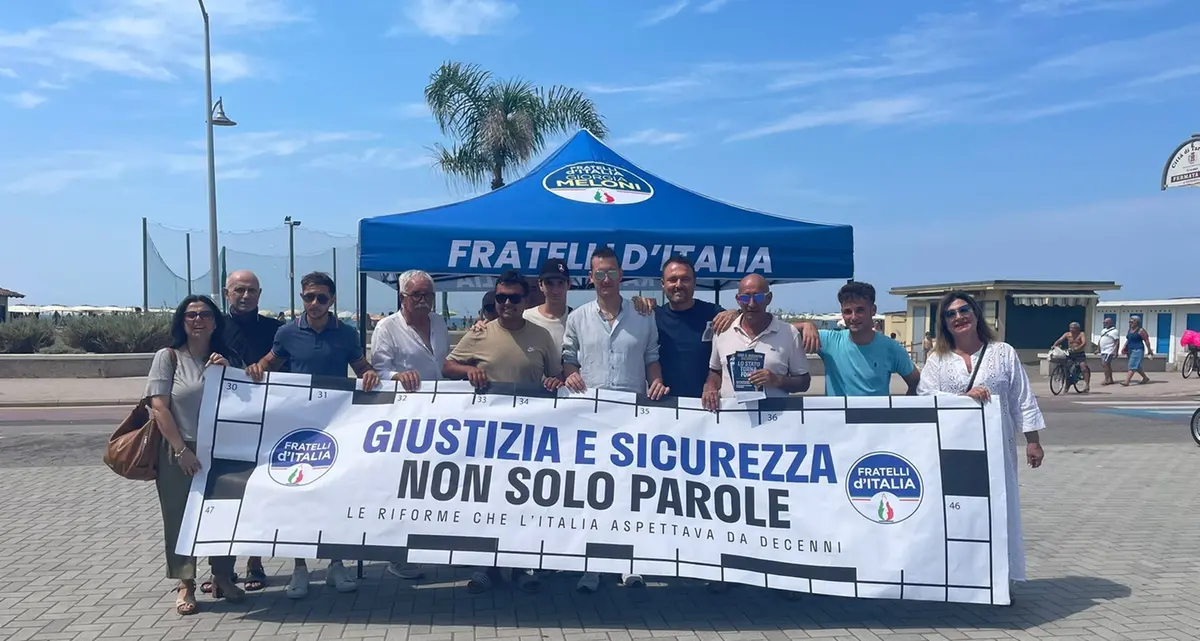 Tarquinia: Fratelli d’Italia tra la gente del lido