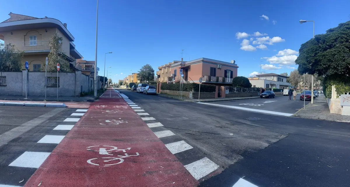 La ciclabile raddoppia, le polemiche restano