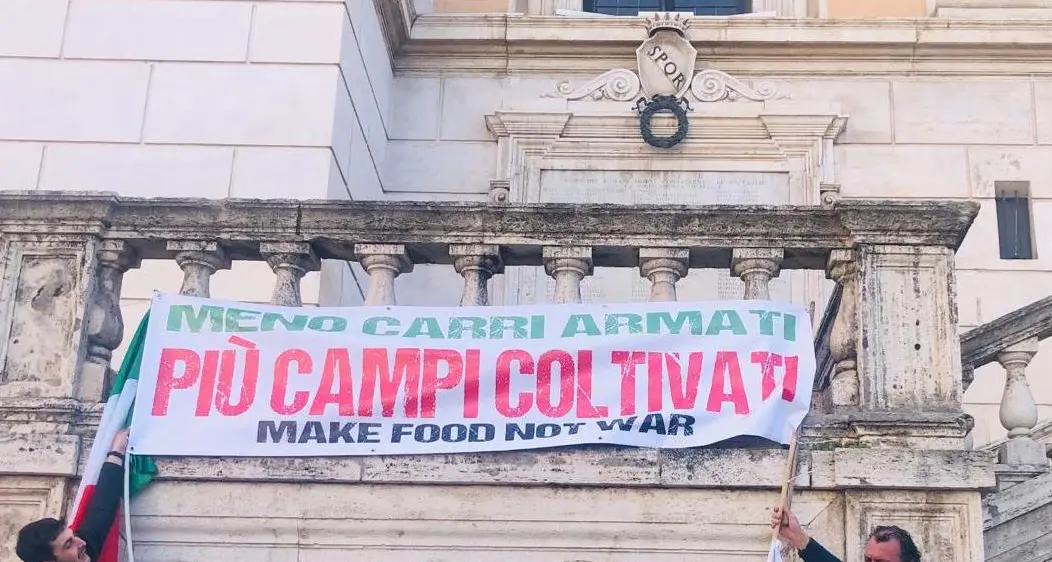 «Nessuno ci ha ricevuto, ma il nostro presidio resterà»