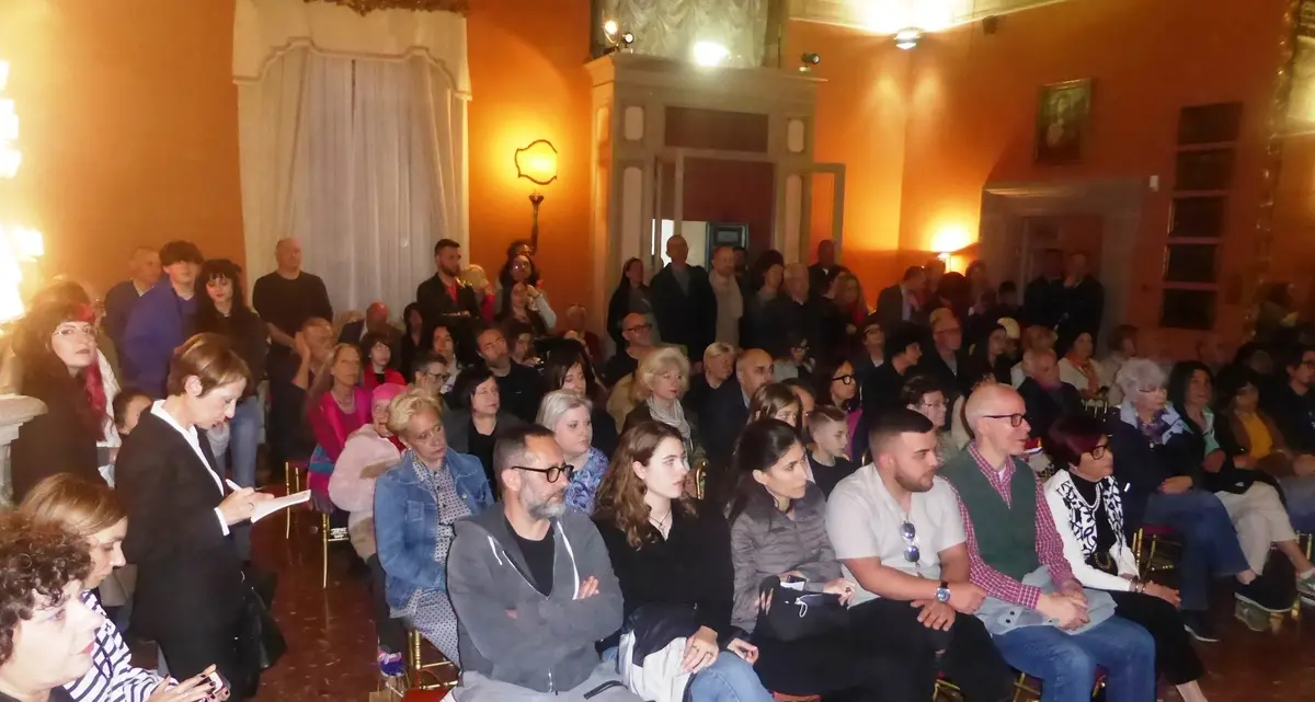 Forme e colori: chiusura con i fiocchi