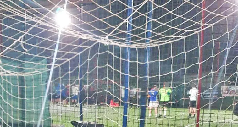 Si accascia in campo: paura alla San Pio X