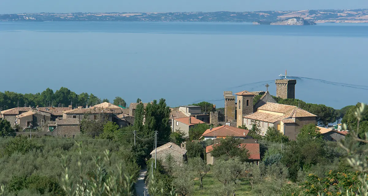 «Brilla il lago di Bolsena per i due ponti festivi»