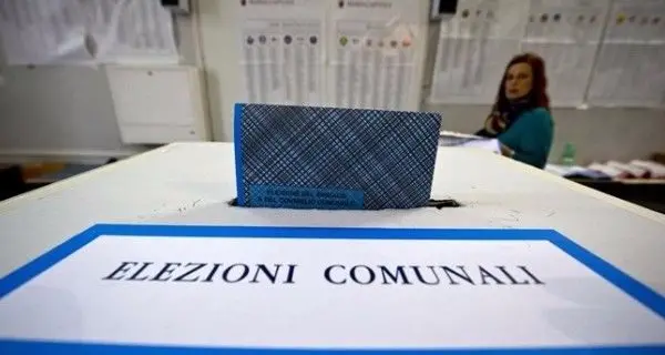 Sette candidati per quattro fasce da sindaco