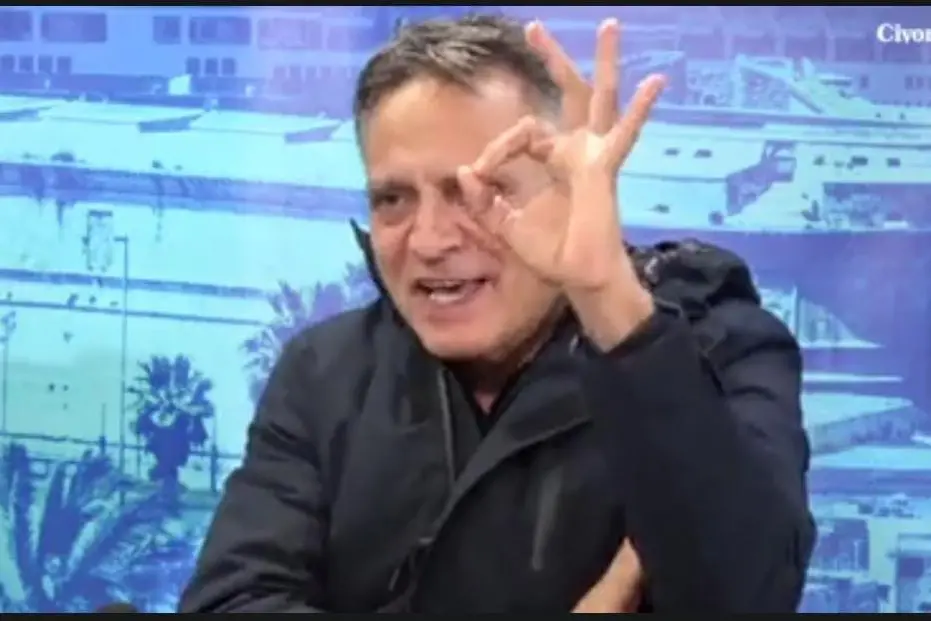 <p>Dimitri Vitali: "Serafini, zero strategia politica"</p>\\n