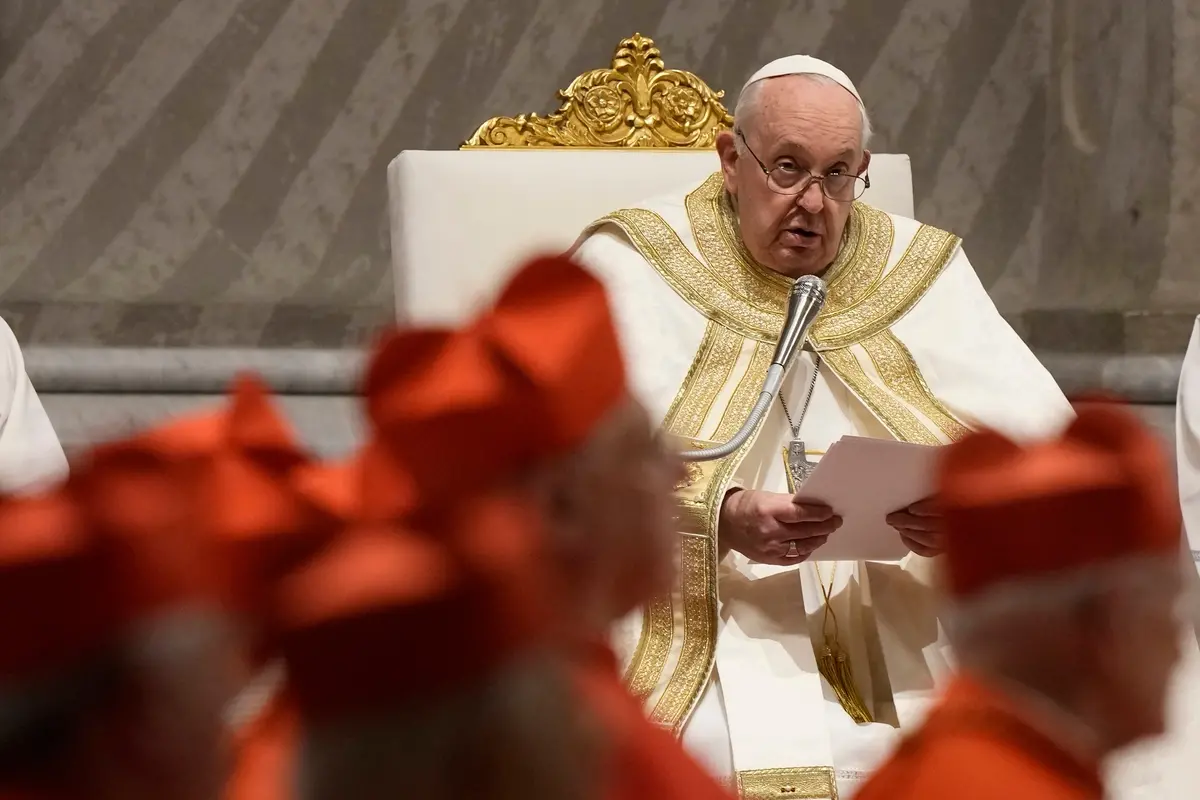 <p>Papa Francesco (LaPresse)</p>\\n