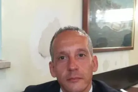 <p>Stefano Marino</p>\\n