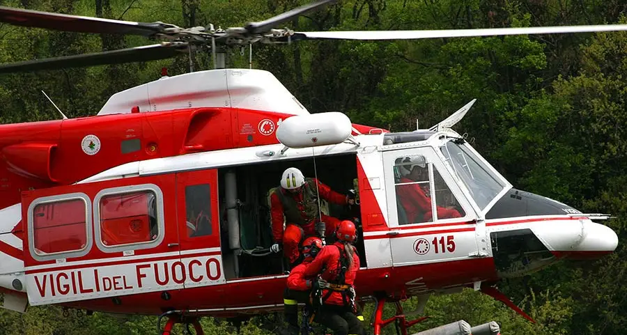 Si infortuna nel bosco, soccorso un escursionista