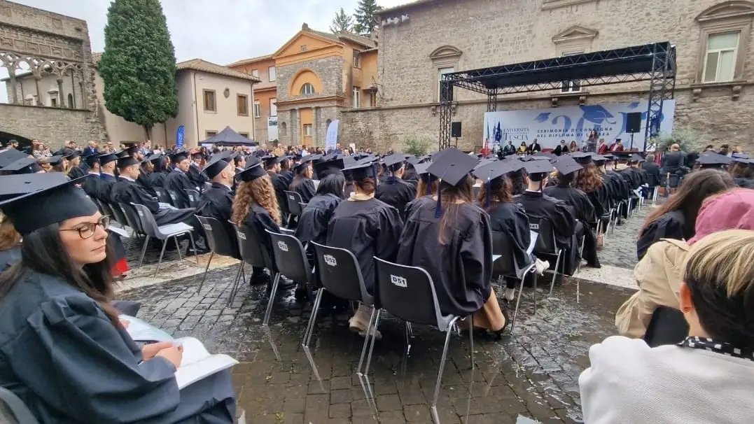 Viterbo, cerimonia di consegna dei diplomi di\u00A0laurea