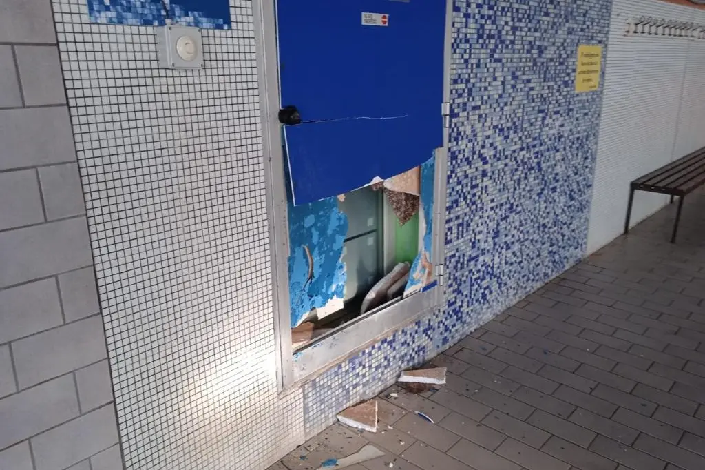 Furto e danni allo Sport's Garden