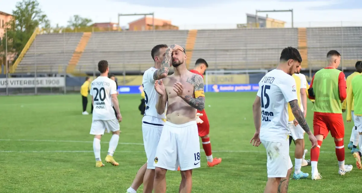 VITERBESE APPESA A UN FILO