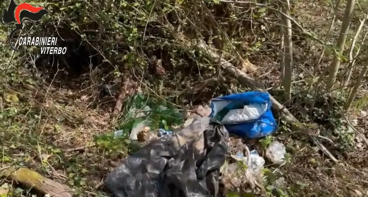 Retata a tenaglia nei boschi: arrestato uno spacciatore