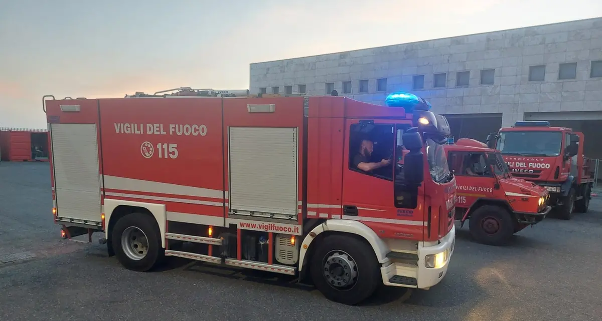 Incendi al Sud, partiti i vigili del fuoco di Viterbo