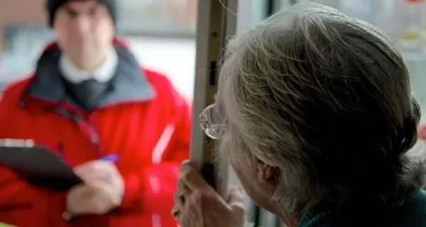 Truffa a una pensionata con la tecnica del finto dipendente delle Poste