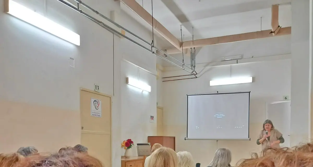 Consulta delle donne, la violenza si combatte facendo rete