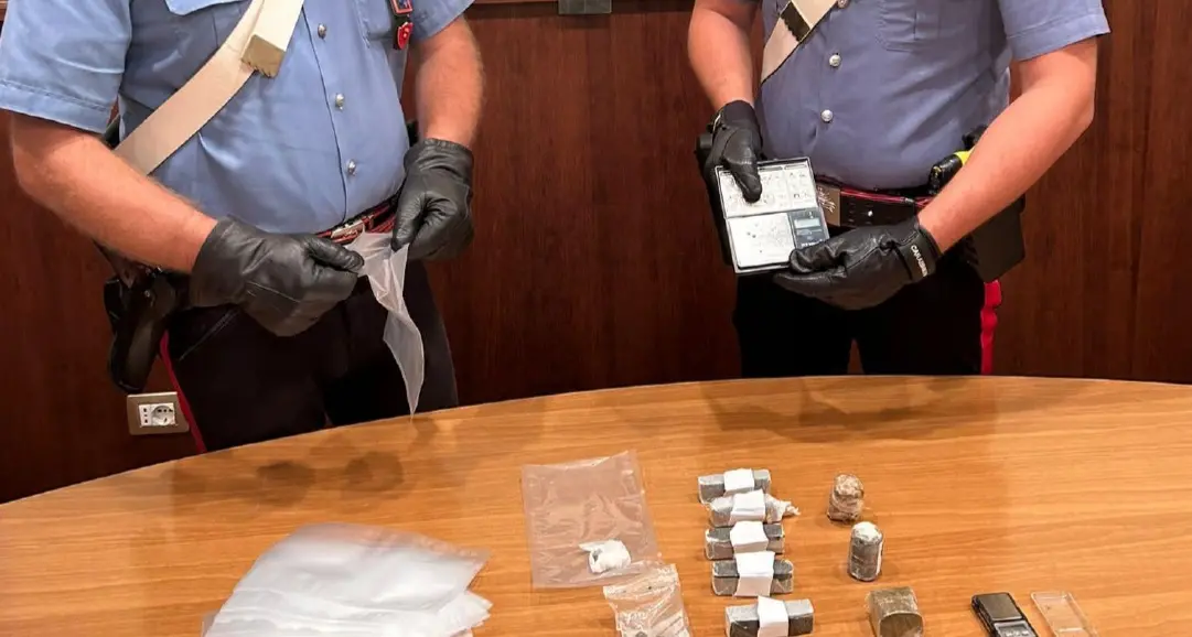 Viterbo: oltre mezzo chilo di hashish nascosto in frigo