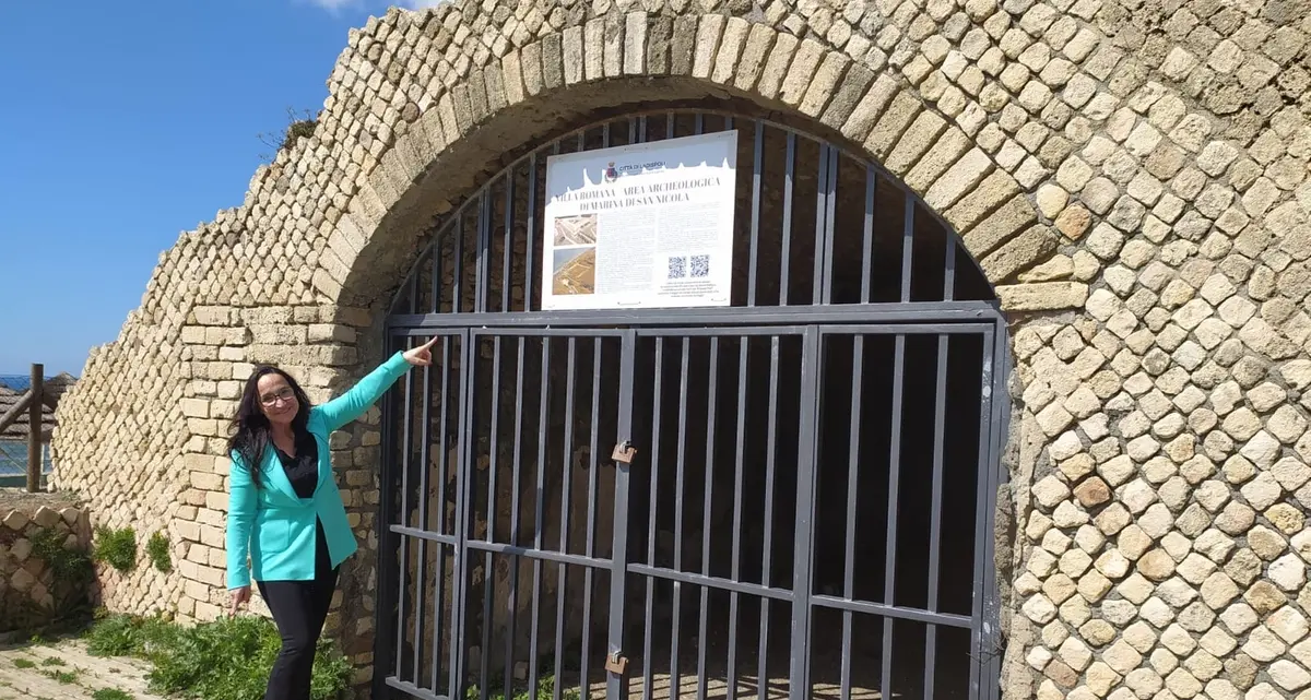 Una nuova cartellonistica per la villa romana a San Nicola