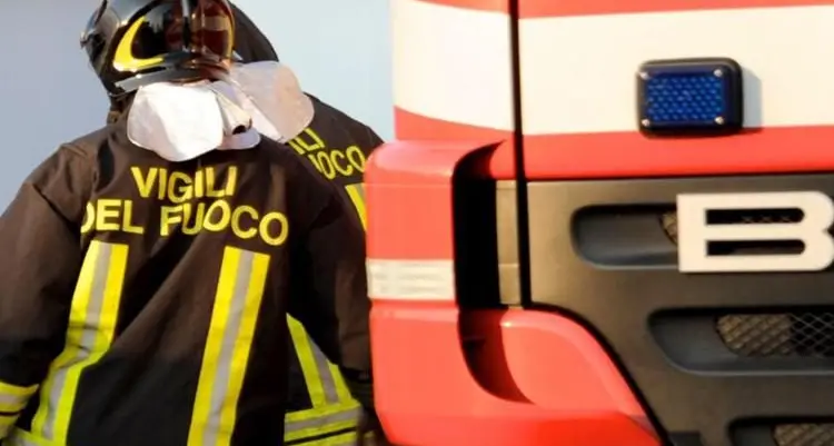 Ascensore in fiamme: paura in una palazzina di Allumiere