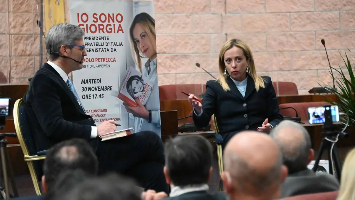 Bagno di folla alla Pucci per la presentazione di “Io sono Giorgia\"