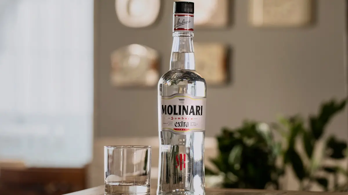 Molinari, 75 anni di sambuca