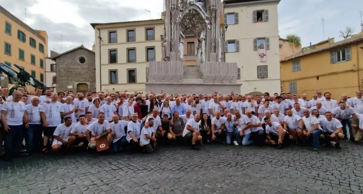 Santa Rosa, per il Trasporto via le tribune