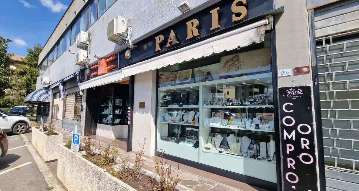 Rapina alla gioielleria di Orte: è caccia ai tre malviventi fuggiti