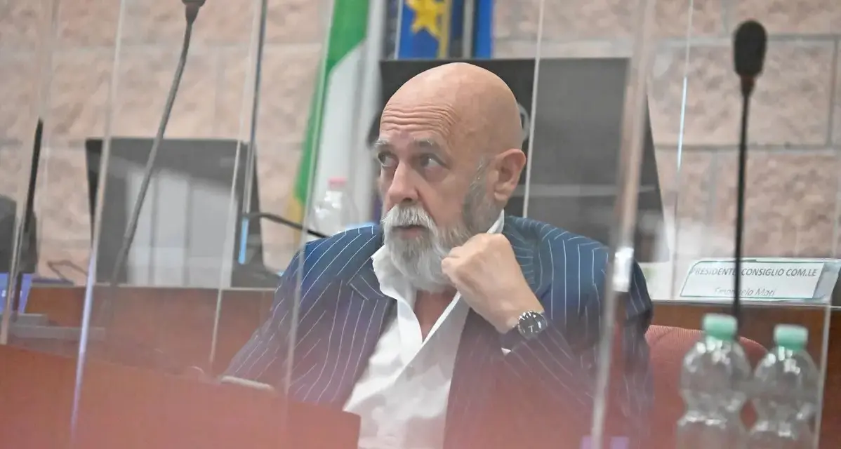 Tedesco azzoppato si affida al Pd e resta senza maggioranza