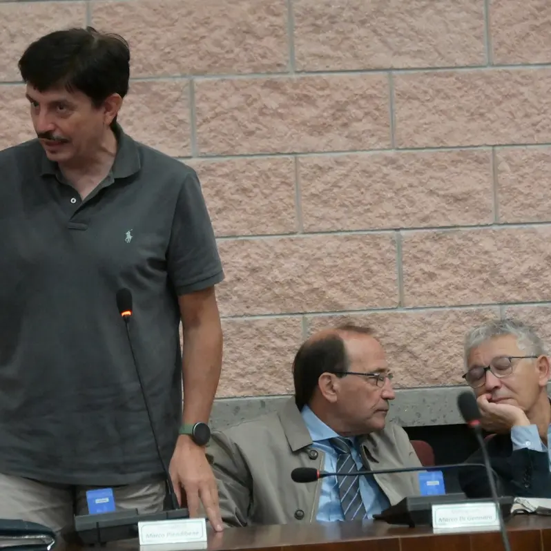 Piendibene: «Si continua a vendere fumo»