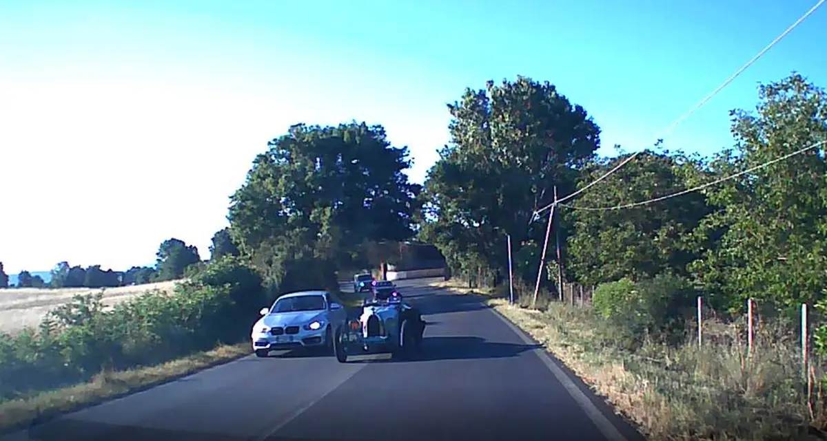 «Sorpassi in curva e piloti spericolati»