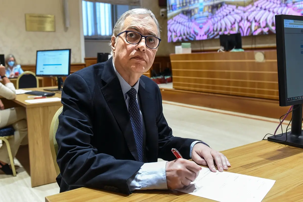 <p>Andrea Augello</p>\\n