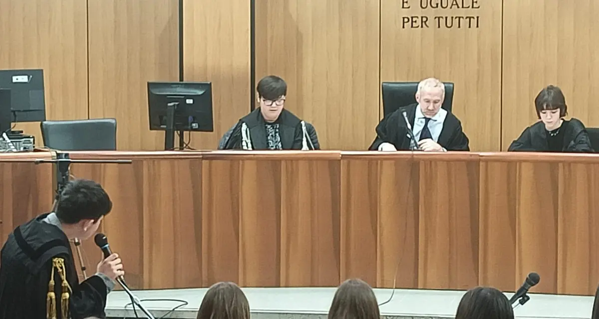 Viterbo, all’aula 6 va in scena il processo al bullismo