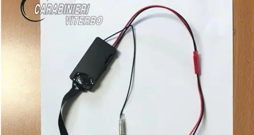 Viterbo: all’esame della patente con ricetrasmittente e microcamera