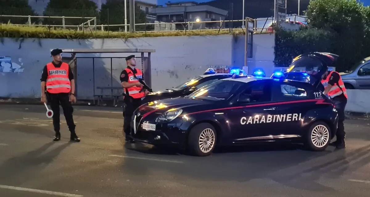 Lavoratori in nero in un bar: denunciato il titolare