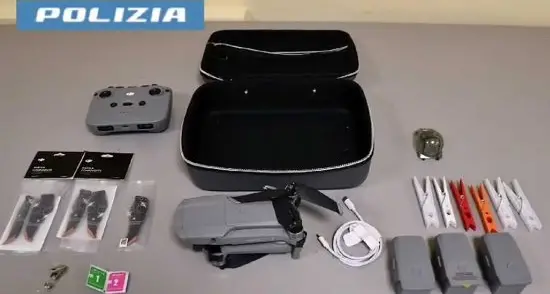 Recapitavano telefoni in carcere con i droni