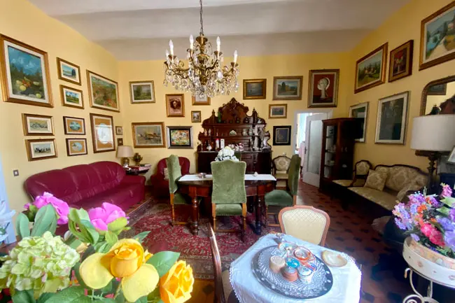 Vendesi appartamento via Crispi