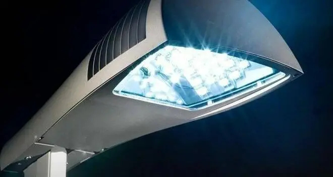 Centocinquanta lampioni “accenderanno” il quadrante di via Redipuglia