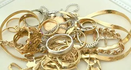 Viterbo, i Compro oro sotto la lente della polizia amministrativa
