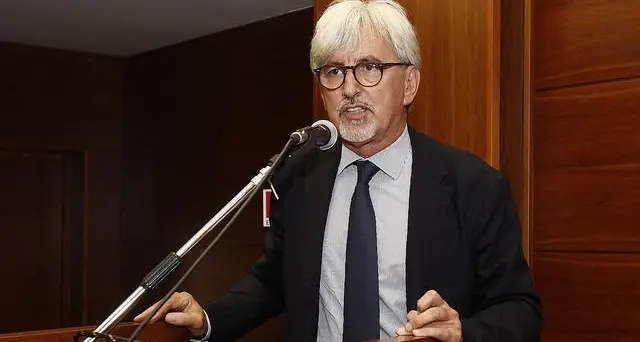 Raccoglie l’approvazione del comparto Cisl Casse Privatizzate il via libera ministeriale che apre alla corsa al terzo mandato per Alberto Oliveti, presidente uscente di Enpam e Adepp